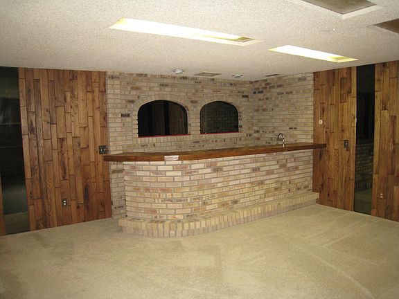 5th image of 2031 Meadowood St