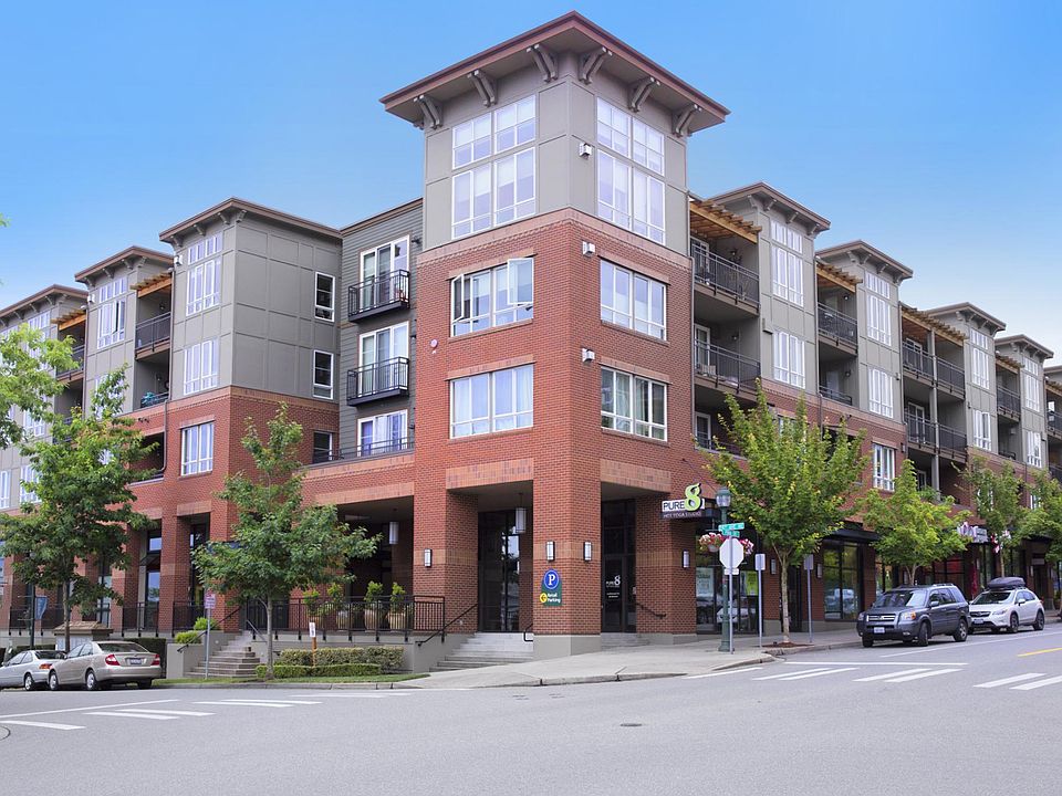 1st image of 1880 25th Ave NE APT 404