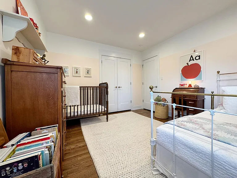 1809 E Blaine Ave — Photo 9