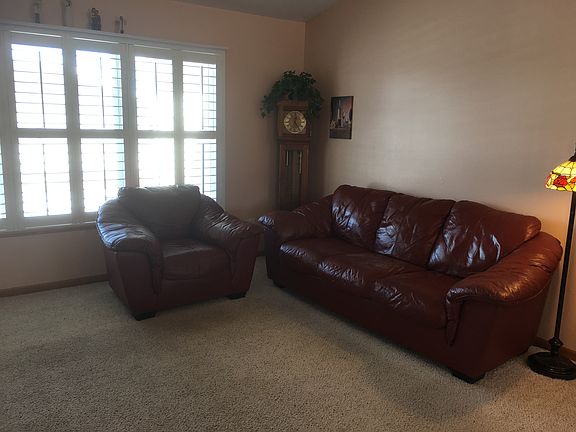Partial pic of living room- 