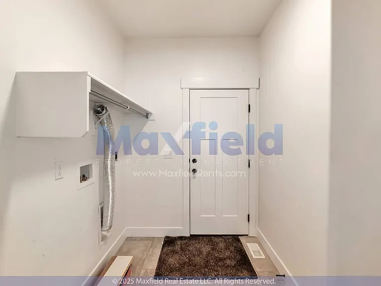 1451 N Sage Vista Dr — Photo 2