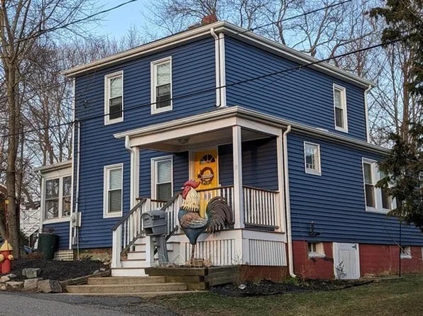 8 Home Park Ct, Kingston, MA 02364