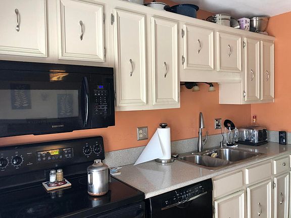 4th image of 861 Finney Dr
