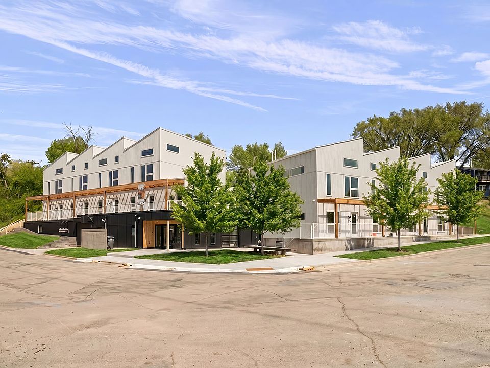 1st image of 2426 Inglewood Ave