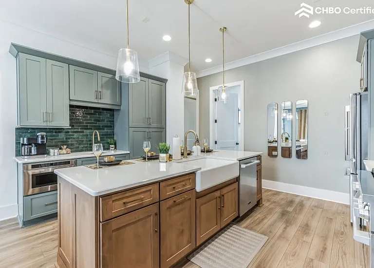 121 Neill Ave — Photo 9