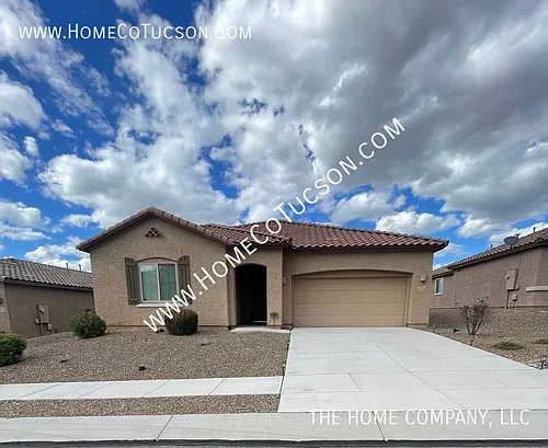 38628 S Running Roses Ln Photo 1