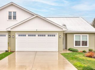 7 Flora Ct, Frankenmuth, MI 48734