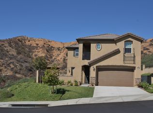 28833 N West Hills Dr, Santa Clarita, CA 91354