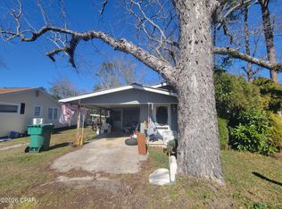 1352 Watts Ave, Chipley, FL 32428