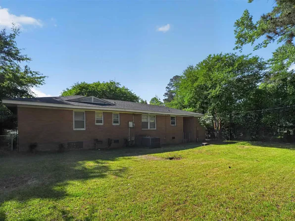 1015 Greenlawn Dr, Columbia, SC 29209