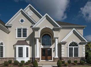 6412 Franconia Rd, Springfield, VA 22150