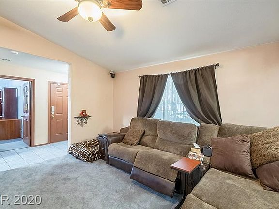 5th image of 527 Lavina Ct
