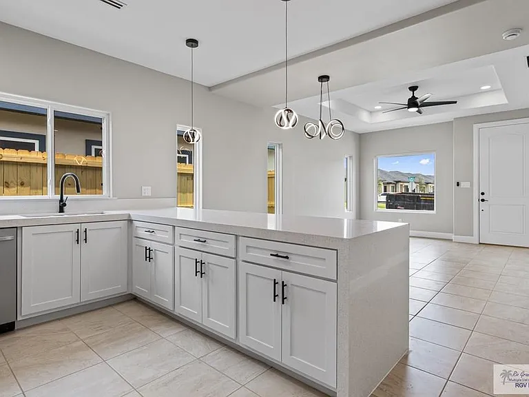 3269 Alegre Dr #B — Photo 7