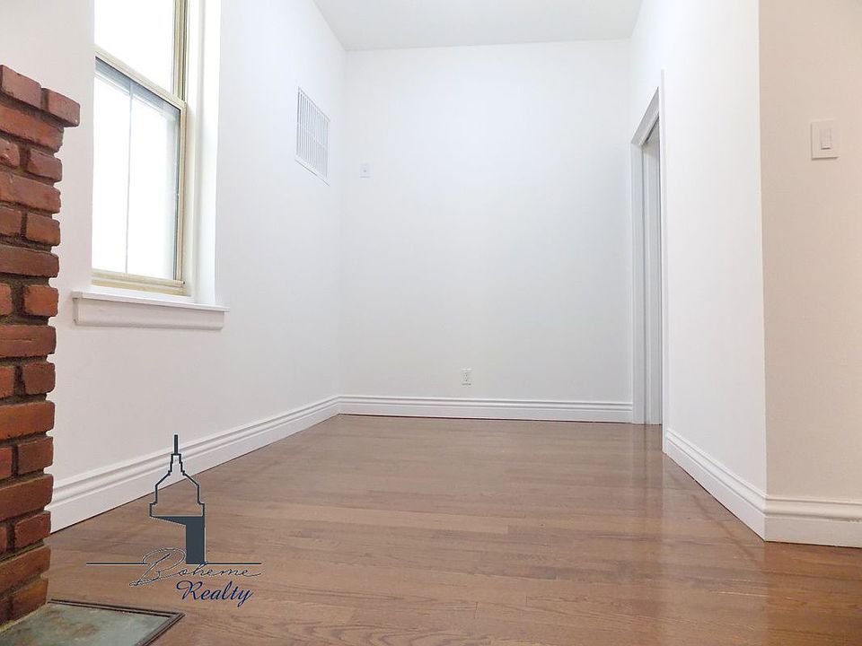 2nd image of 92 Horatio St #2BB