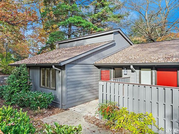 3rd image of 200 Crowfields Dr #200