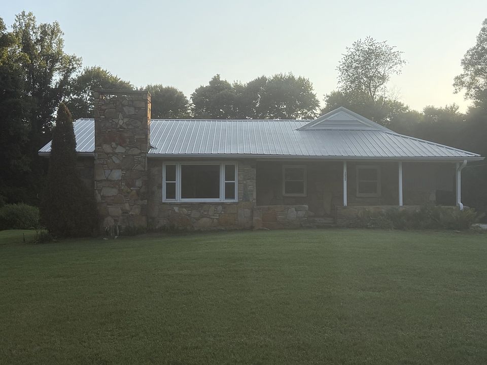 1st image of 1025 Adams Place Rd