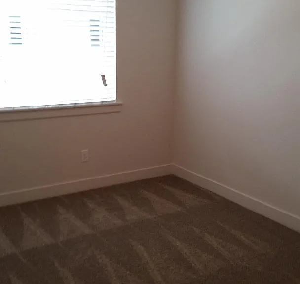 287 E Kristin Ln — Photo 8