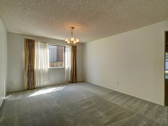 5th image of 3708 25th St SE
