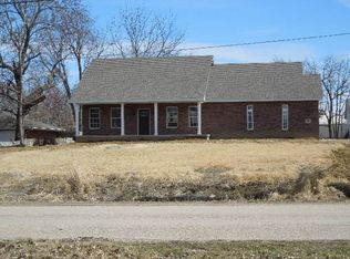 604 S Walnut Ave, Princeville, IL 61559