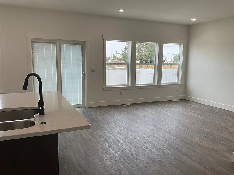 4606 Kapono Ct — Photo 6