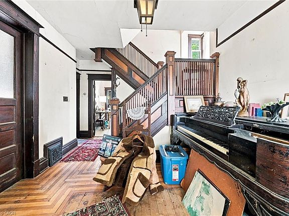 5th image of 116 Caithness St E