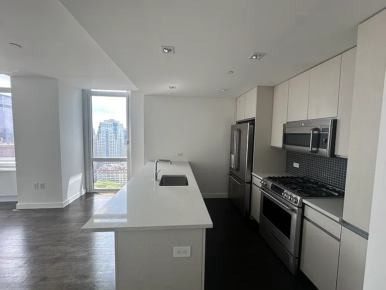 309 Gold St #AIR35A — Photo 4