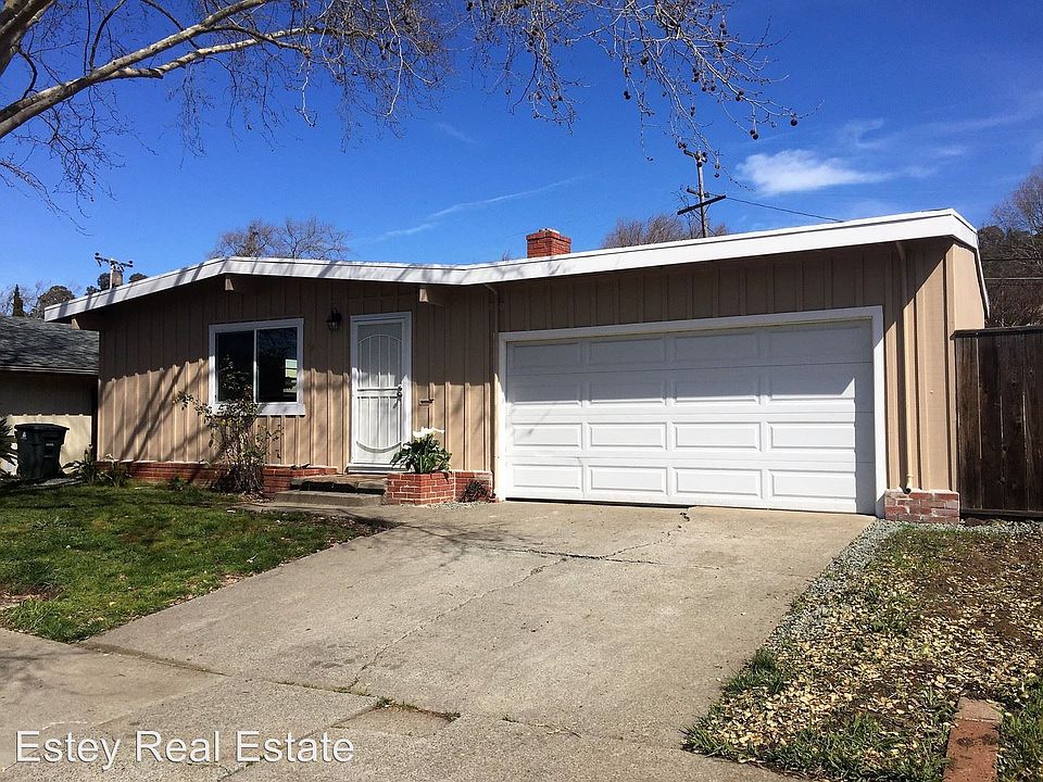 1st image of 118 Maywood Dr
