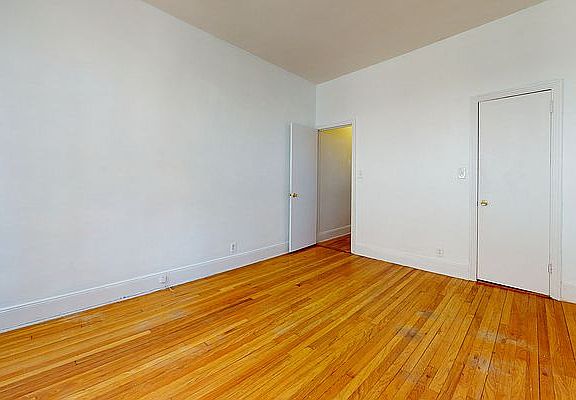 3rd image of 315 E 93rd St APT 4C