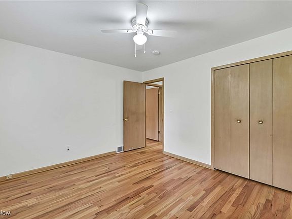 5th image of 3990 River Ln