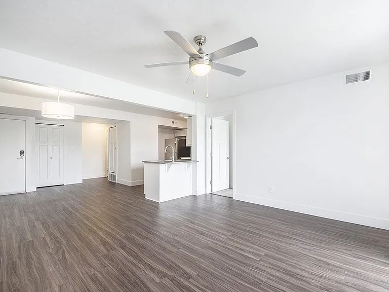 The Crossings Apartments — Photo 92