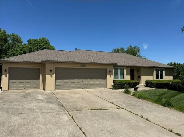 22804 E 28th Terrace Ct, Blue Springs, MO 64015