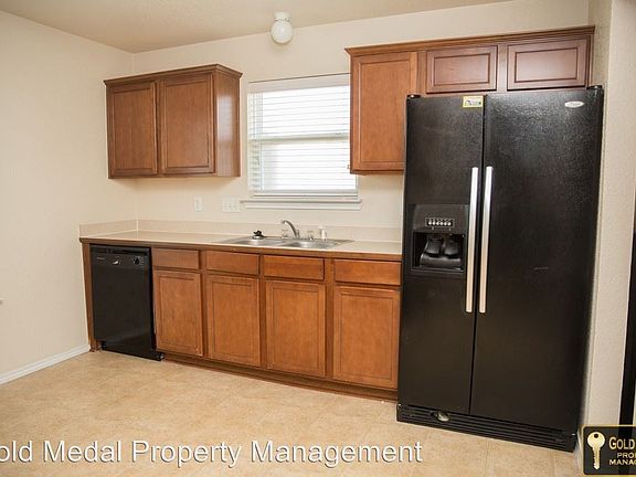 3rd image of 1213 Copper Creek Dr