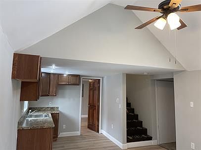 1st image of 369 West Ave #369
