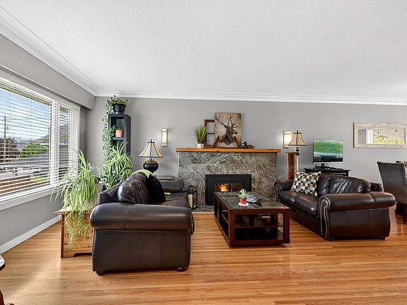 5th image of 1775 Apple Ln