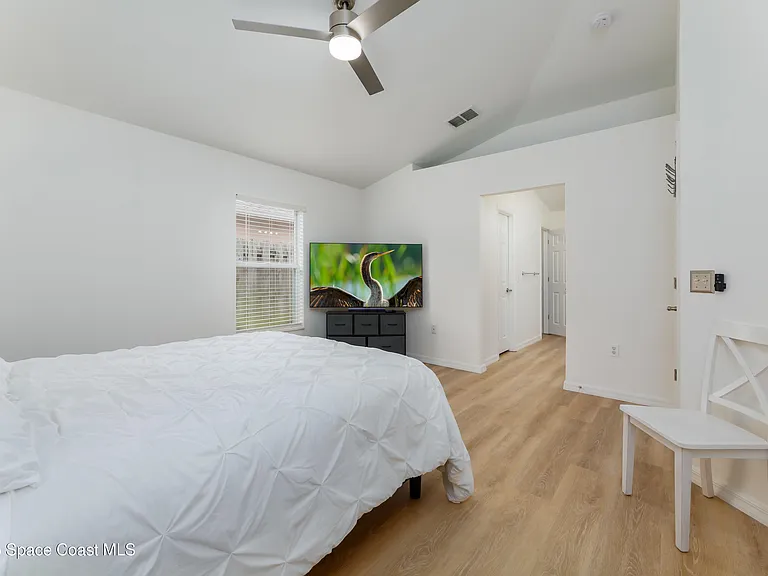 4540 Bellaluna Dr — Photo 21