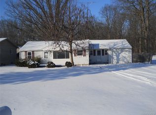 1064 Forest Ave, Burton, MI 48509