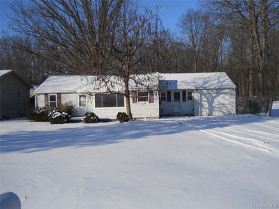 1064 Forest Ave, Burton, MI, 48509