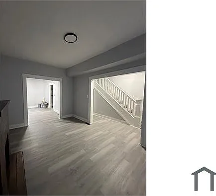 3 bed, $2,300 — Photo 2