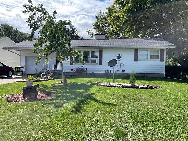 204 W Cooper St photo 1