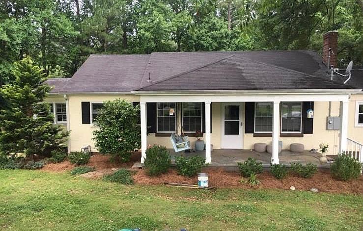 Front of 138 Lakewood Road