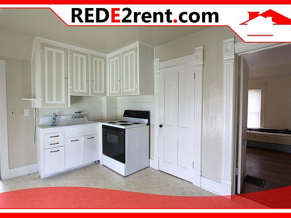 2nd image of 308 1/2 N Palm St
