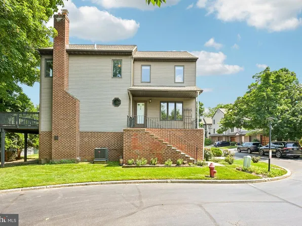 8816 Ridge Ave APT 17, Philadelphia, PA 19128
