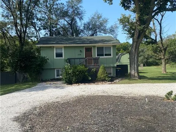6310 NW Waukomis Dr, Kansas City, MO 64151