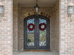 190 Wendy Acres Ave, Longview, TX 75602