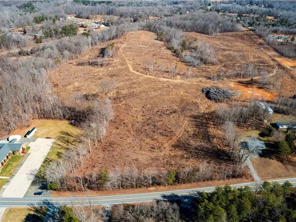 3830 Vance Street Ext, Reidsville, NC 27320