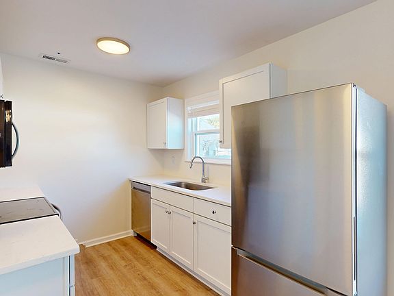 4th image of 744 N 13th St #1