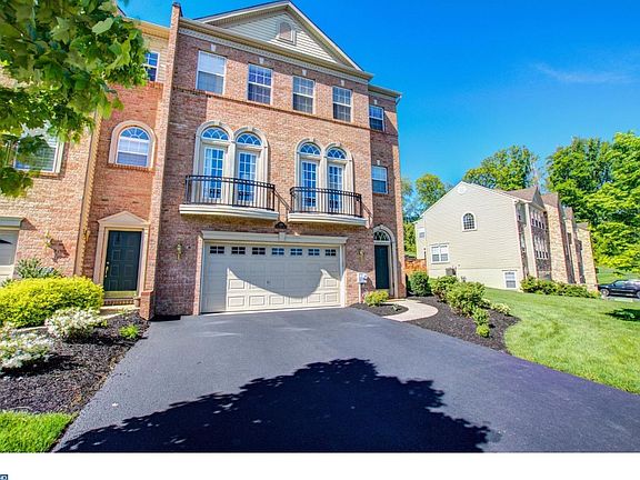 2nd image of 3180 Woods Edge Dr