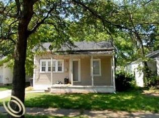 19335 Grandville Ave, Detroit, MI