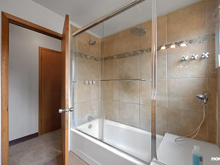3636 Royal Dr — Photo 17