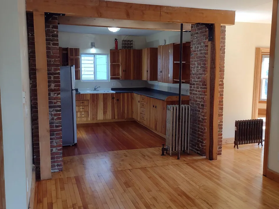 37 Payson St